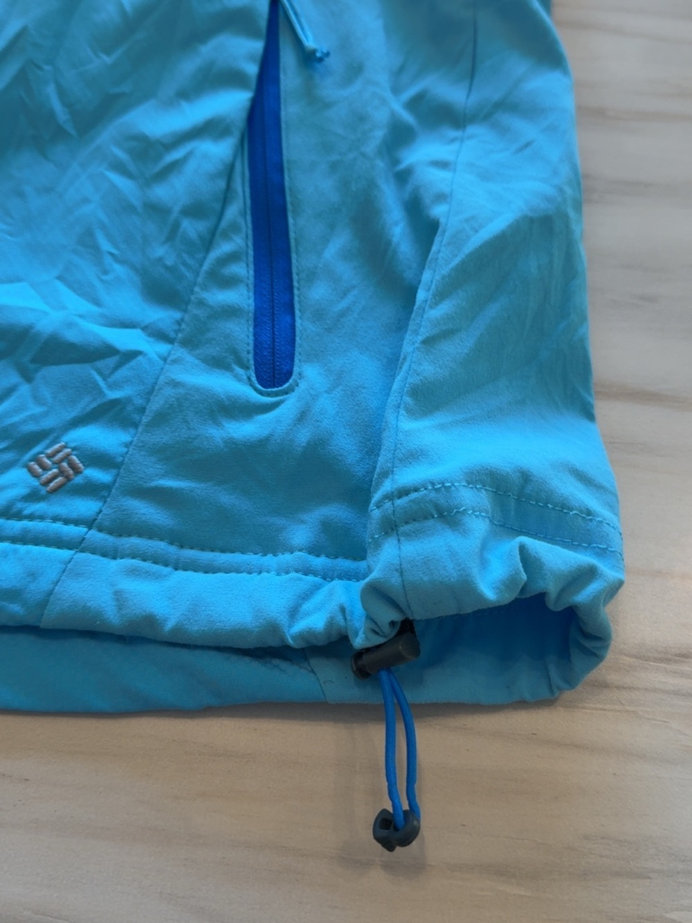 Colombia Jacket - Picture 4 of 10